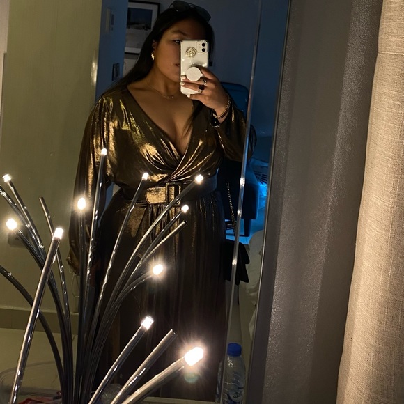 🚨SOLD🚨‼️‼️ Eliza J Surplice 3/4 Sleeve Metallic Foil Belted Wrap Front Gown - Picture 7 of 7